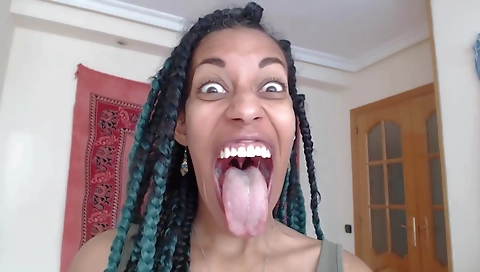 Sexy blonde porn with a sexy bodyt horror