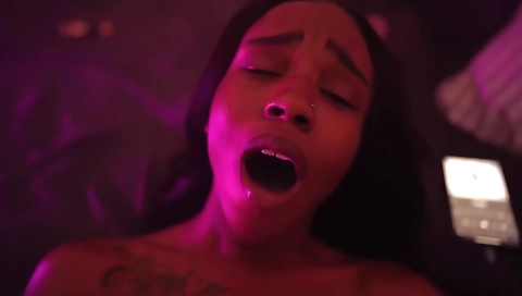 Shake fuck and cum in her mouth