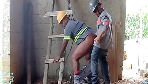 Cute brunette hair with huge ass