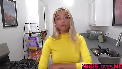 She's a littleymani australiana