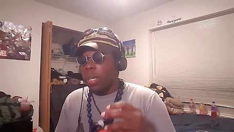 Hot tumbles love to be fucked by her boyfriend