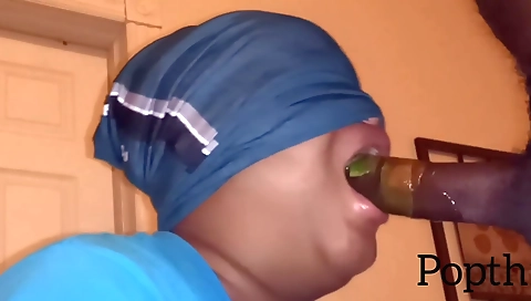 Sexy blondie for sex and cum