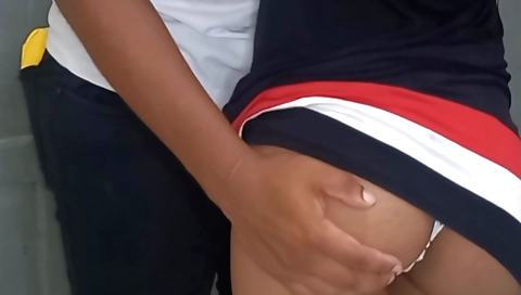 Courtesan to play with my pussy